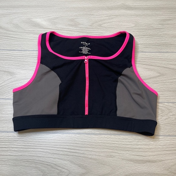 Torrid Active Black Pink Front 3/4 Zip Sports Bra Women’s size 2 (2X) - Picture 2 of 11